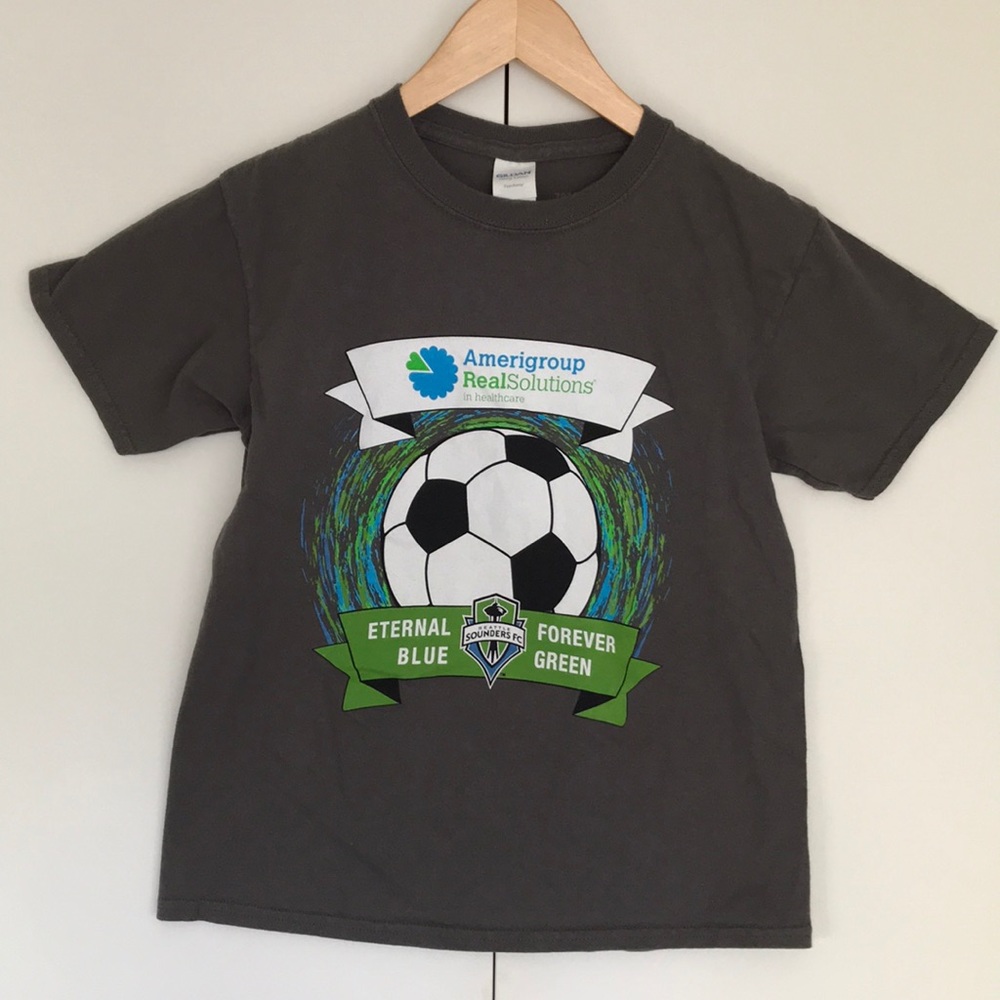 💝 10/$10 💝 Kid’s Soccer Sounders FC T-shirt  Amerigroup Kids Size M